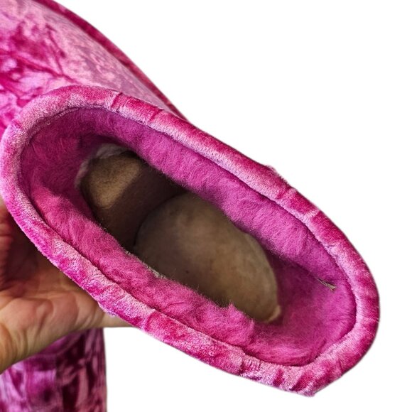 UGG Mini Velvet Classic Bootie, Ugg Plush, Pink, Kids/Womens, 6 Youth 8 Womens - Picture 8 of 11